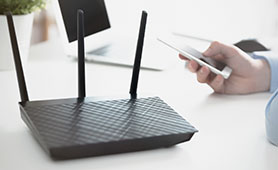 y2025NzWi-Fi[^[̂13I RXpQ̃fЉ