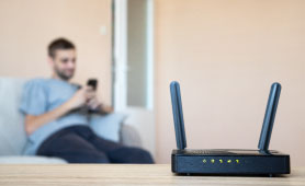 y2025Nzl炵Wi-Fi[^[̂15I IѕQ[̃fЉI