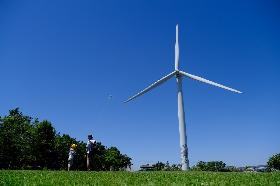 X-T4_Velvia��ETERNA�u���[�`�o�C�p�X�̔�r