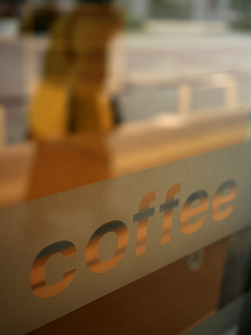 X1D II 50C_�J�t�F�̃K���X