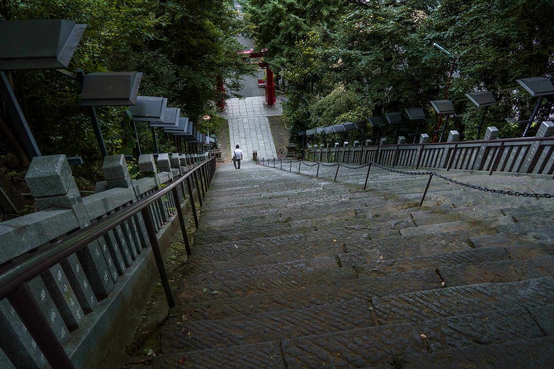 TAMRON 28-200mm_A071_参道の階段
