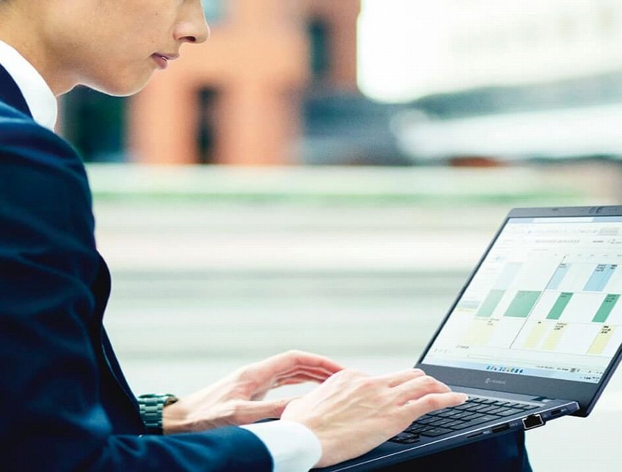 �O�Ɏ����o����y���ƌ��S�������߂邠�Ȃ��ɁB