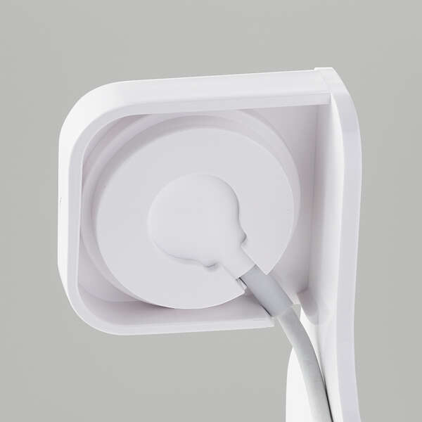 �X�^���h�A�[�����ɃP�[�u����ʂ����Ƃ��ł���2