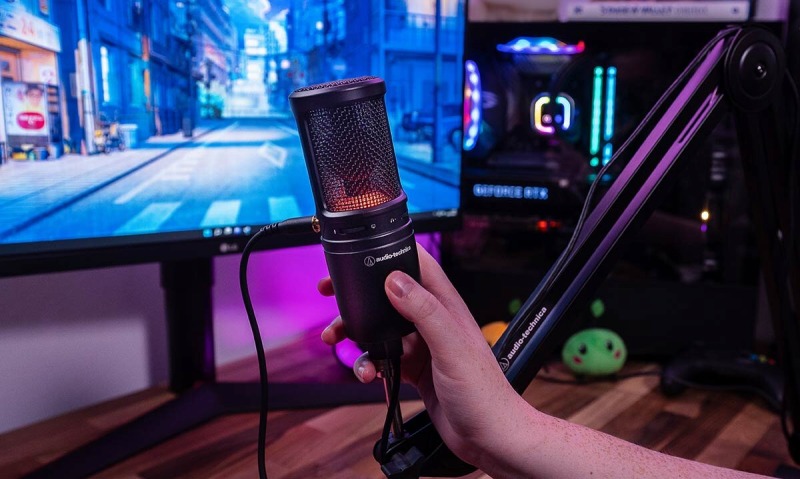 �~���[�g�^�b�`