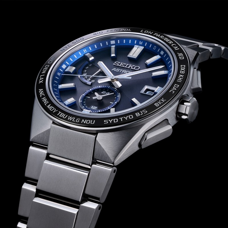 �J�������_�ɂ������Ƃ��A�����S�n�̗ǂ��\���b�h�ȑ��`��ǋ������f�U�C��