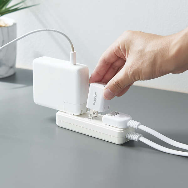 �σg���b�L���O���̗v�������𖞂������R���Z���g�v���O