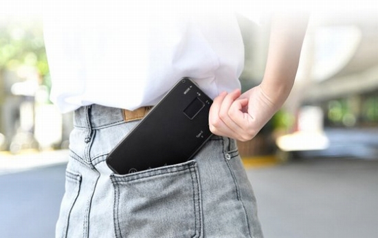 �|�P�b�g�T�C�Y��RGB�^�C�vLED���C�g