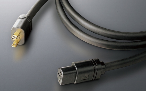 �A���~�������R���Ɠd���P�[�u��