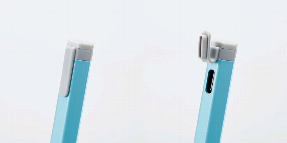 USB�|�[�g�̓L���b�v�t��