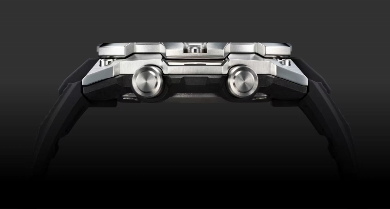 G-STEEL�Ŕ������������J�[�{���R�A�K�[�h�\��