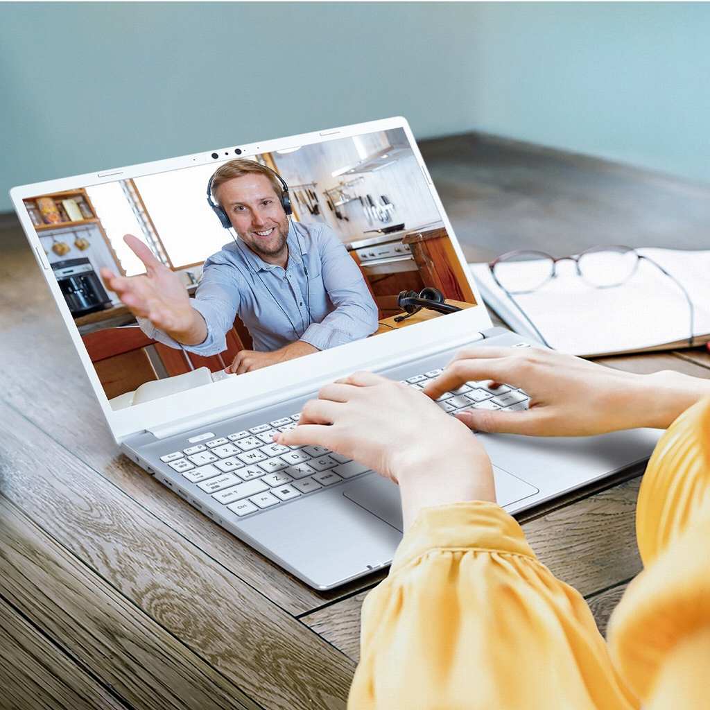 ������C�ɂ����I�����C���ʘb�����K AI�m�C�Y�L�����Z���[