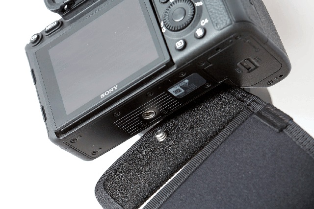 �J�����w�ʃv���e�N�^�[�@ACAM85BLK�@�ȒP����