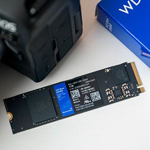 PCIe Gen 4.0𓋍