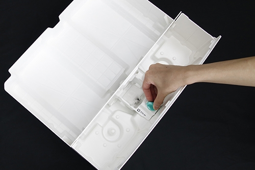 �g���C�̎d�ؔ̃��b�N���O��