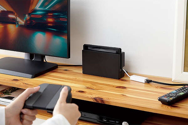 �L��LAN�|�[�g���Ȃ����^��USB Type-A���ڃp�\�R���ɍœK�I