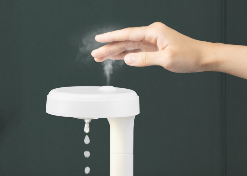 �����Ƀ~�X�g���o�钴���g��