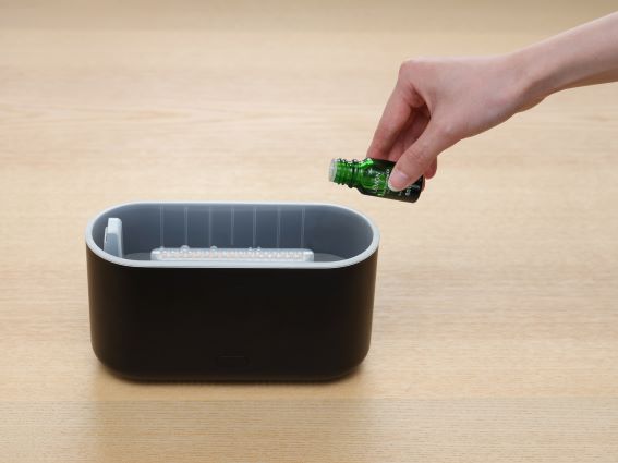 �A���}�f�B�t���[�U�[�Ƃ���