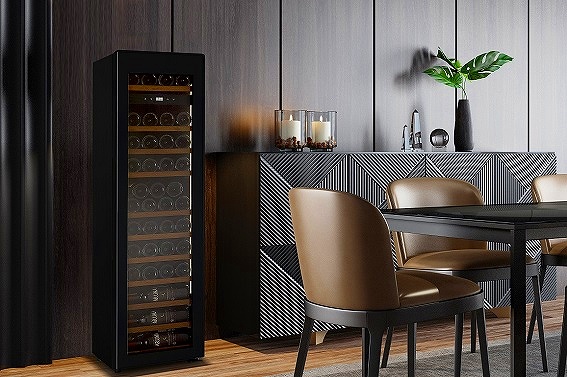 ���ו��܂ŕi���ƃf�U�C���ɂ�����蔲�����t�H���X�^�[�̐V�^���C���Z���[�uEssential �v�V���[�Y