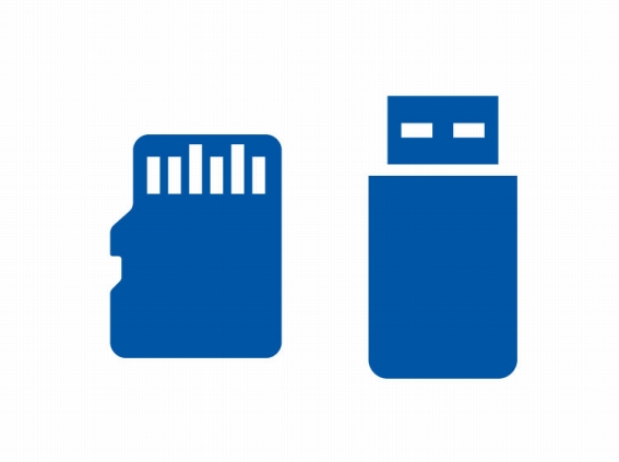 microSDHC�J�[�h�EUSB�������[�Ή�