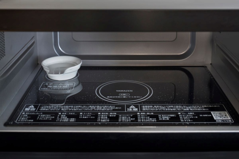 �ɓ��͂������ȒP�ȃt���b�g�e�[�u���B