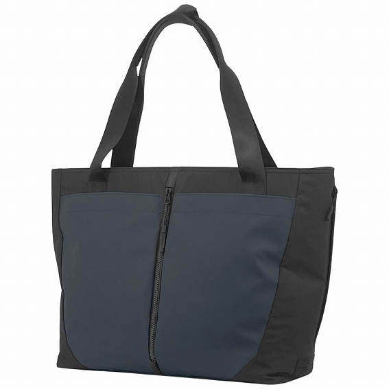 �f�U�C�����ƌy�ʐ��A�@�\���̃o�����X���d�������r�W�l�X�R���N�V�����ŁA�u�O�b�h�f�U�C����2021�v�����