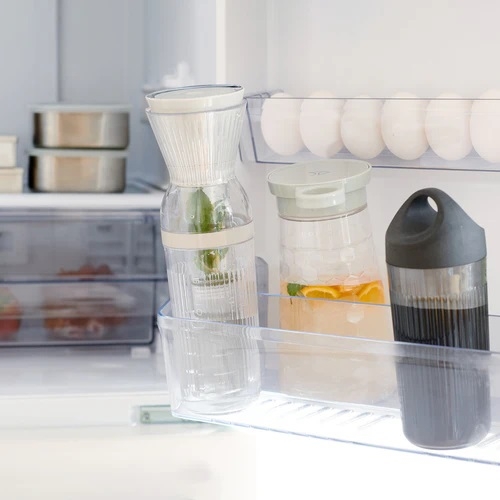 �R���p�N�g�Ɏ��[