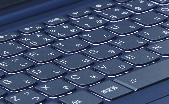 ���Â��ꏊ�ł��L�[�����₷���u�o�b�N���C�g�L�[�{�[�h�v