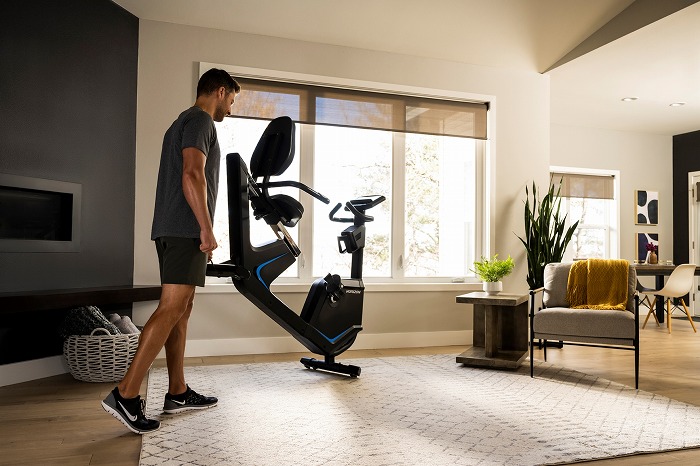 �L���X�^�[�t���ňړ����y�X