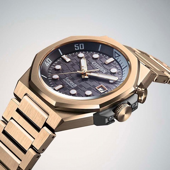 ���G�b�W�������������A�ے��I�ȃP�[�X�f�U�C���B