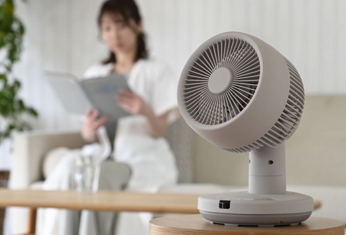 �������ɂ�������Ɠ���ރO���[�W���J���[�B