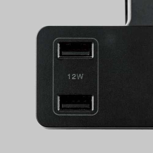 2��USB-A�|�[�g�𓋍�
