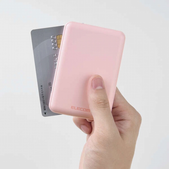 ���^�ŏ����ȃo�b�O��|�P�b�g�ɔE�΂��Ď���������T�C�Y