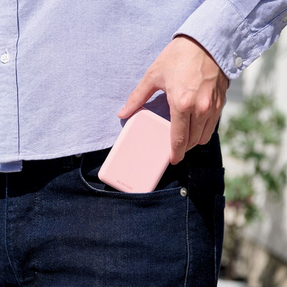 ���^�ŏ����ȃo�b�O��|�P�b�g�ɔE�΂��Ď���������T�C�Y