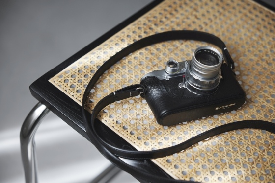 ���񂵂₷���A�t���O�����ȒP�ȃX�e�����X���^�����O���̗p