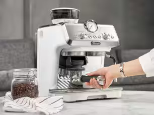 8�i�K�̃R�[�����O���C���_�[����