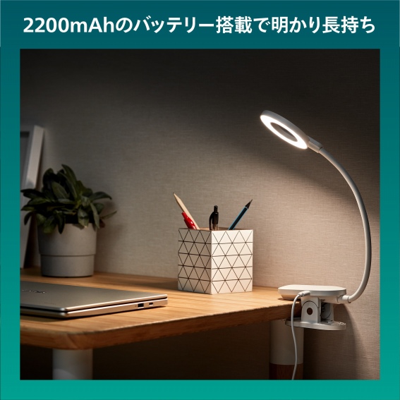 2200mAh�̃o�b�e���[���ڂŖ����蒷����