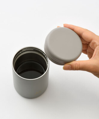 ��̂ɂȂ��Ă���J�b�v�Ƀt�^��t���邱�Ƃ��ł��܂�