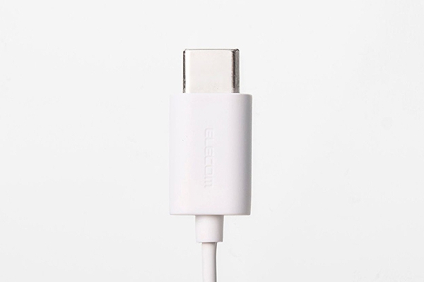 USB Type-C�R�l�N�^�[�Ή�