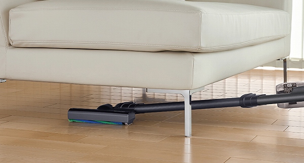 �y�^�b�ƃw�b�h�ŁA�Ⴂ�����Ԃɂ����荞��