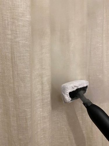 �J�[�e���̂��|����