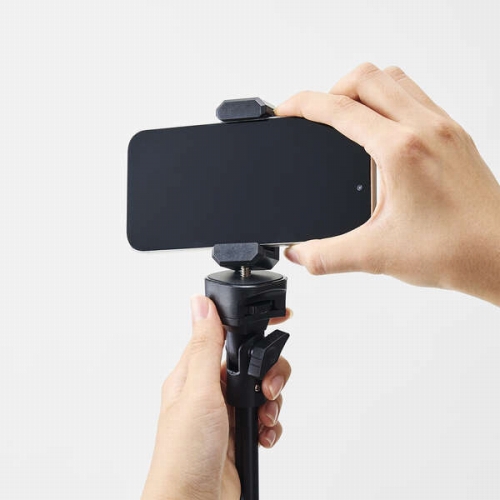 ���O���\�ȃX�}�z�z���_�[