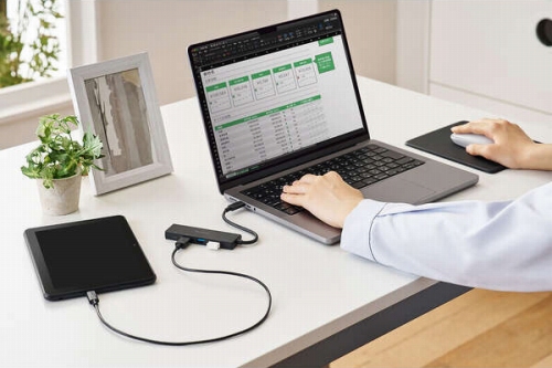 �}�E�X/�L�[�{�[�h/USB�����������܂Ƃ߂Đڑ�