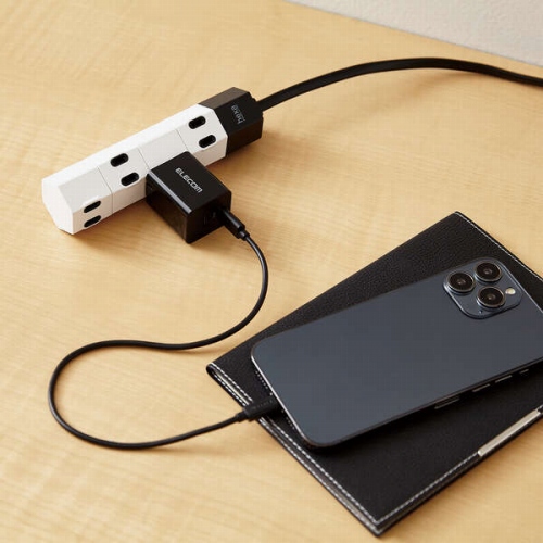 �[�d�pUSB�P�[�u�����g�p���ď[�d�\