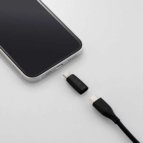 �ڑ����Ă��ז��ɂȂ�ɂ����R���p�N�g�f�U�C��