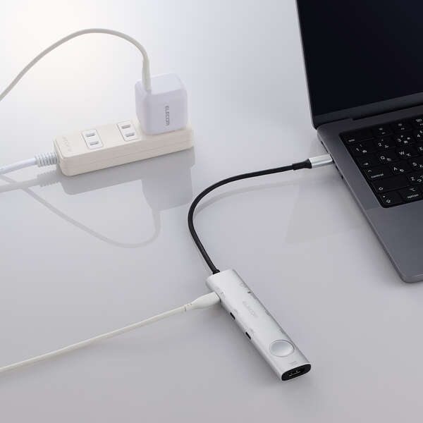 USB Power Delivery 100W�Ŏg�p�\