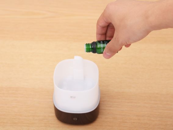 �A���}�f�B�t���[�U�[