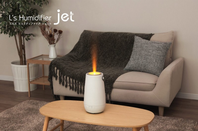 �_�u���t�@���ŋ��͉����@LED���C�g���ڃn�C�u���b�h�A���}������