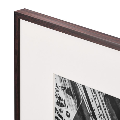 �ʐ^���������Ă�אg�̃t���[���ƃ��C�h�}�b�g