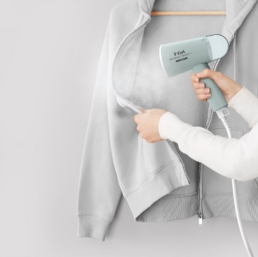 ���y��670g�Ȃ̂ŁA���ɂ������삵�₷��