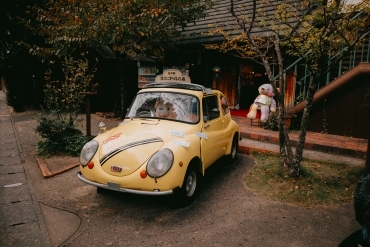 ���F����